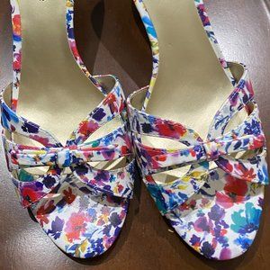 Floral Slip On Brand New Kelly & Katie Sandal!